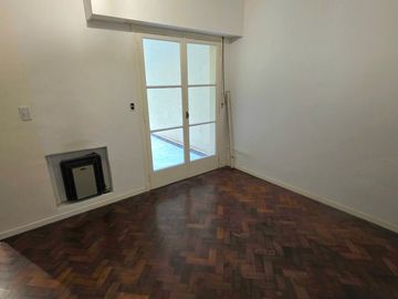 DEPARTAMENTO VENTA MONSERRAT 3 AMB CON PATIO