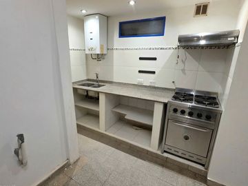 DEPARTAMENTO VENTA MONSERRAT 3 AMB CON PATIO