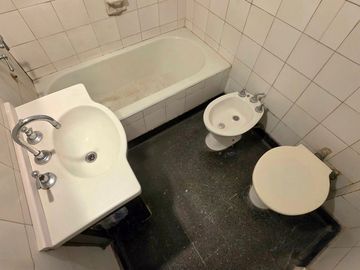 DEPARTAMENTO VENTA MONSERRAT 3 AMB CON PATIO