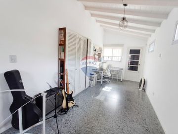 Vende casa 4amb Olivos Golf Vicente López Pileta