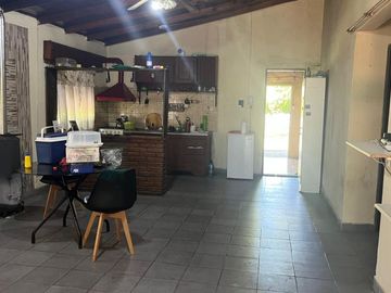 VENTA CASA QUINTA  GRAN LOTE 20 DE JUNIO