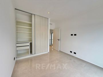 CASA 6 AMB VENTA B°SAN PABLO MUDATE YA CON EL 30%