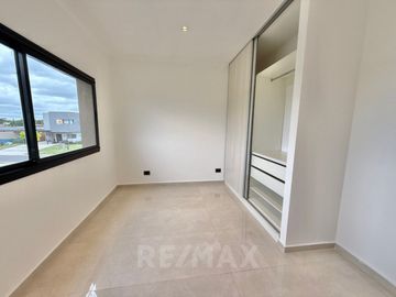CASA 6 AMB VENTA B°SAN PABLO MUDATE YA CON EL 30%