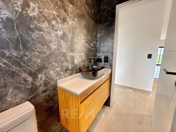 CASA 6 AMB VENTA B°SAN PABLO MUDATE YA CON EL 30%