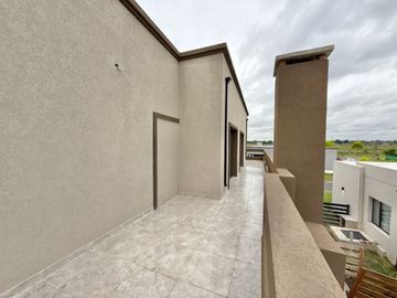 CASA 6 AMB VENTA B°SAN PABLO MUDATE YA CON EL 30%
