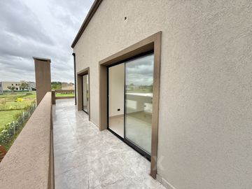 CASA 6 AMB VENTA B°SAN PABLO MUDATE YA CON EL 30%