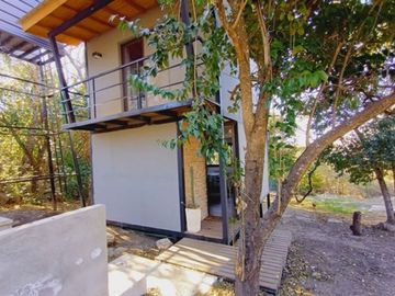 VENTA DOS DUPLEX AMOBLADOS EN TANTI ARROYO PROPIO
