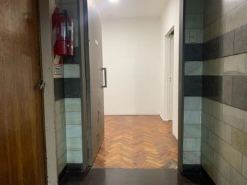 VENTA DE OFICINA EN CABA