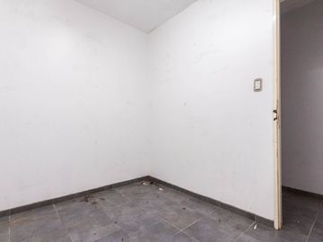 ALQUILER LOCAL COMERCIAL FONDO LIBRE 300M2 TOTAL