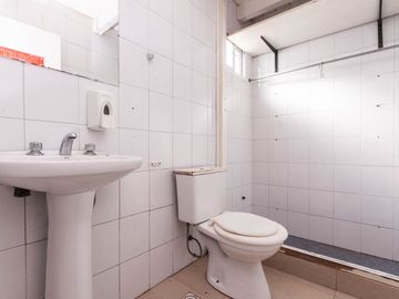 ALQUILER LOCAL COMERCIAL FONDO LIBRE 300M2 TOTAL