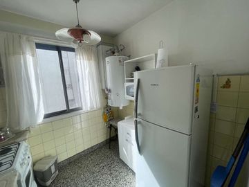 VENTA DEPARTAMENTO 2 AMBIENTES LUMINOSO CENTRO