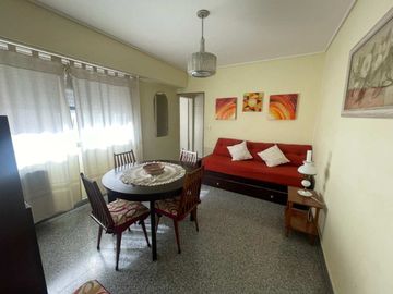 VENTA DEPARTAMENTO 2 AMBIENTES LUMINOSO CENTRO