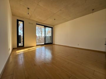 Venta Dto Monoambiente c/balcón - Colegiales