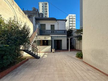 CASA EN ALQUILER LA PLATA