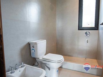 CASA VENTA PINAMAR BARRIO PIONEROS 4 AMBIENTES