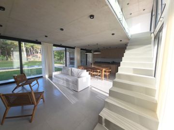 CASA VENTA PINAMAR BARRIO PIONEROS 4 AMBIENTES