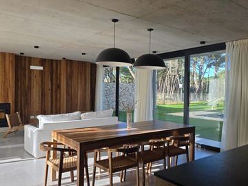 CASA VENTA PINAMAR BARRIO PIONEROS 4 AMBIENTES