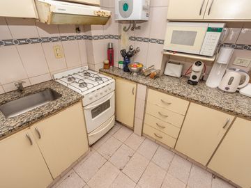 Depto Venta Monserrat 3 ambientes Balcon y Patio