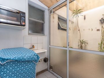 Depto Venta Monserrat 3 ambientes Balcon y Patio