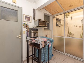 Depto Venta Monserrat 3 ambientes Balcon y Patio