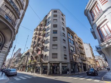 Depto Venta Monserrat 3 ambientes Balcon y Patio