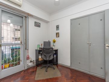 Depto Venta Monserrat 3 ambientes Balcon y Patio