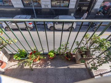 Depto Venta Monserrat 3 ambientes Balcon y Patio