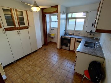 VENTA 4 AMB 2 BAÑOS LIVING 3 HAB CON PLACARD