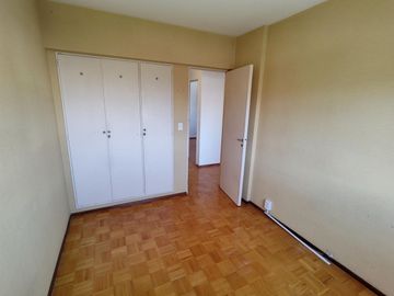 VENTA 4 AMB 2 BAÑOS LIVING 3 HAB CON PLACARD