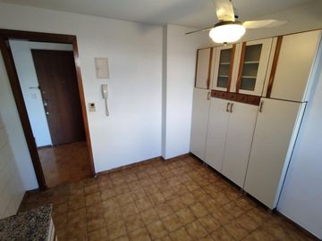 VENTA 4 AMB 2 BAÑOS LIVING 3 HAB CON PLACARD