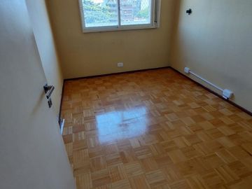 VENTA 4 AMB 2 BAÑOS LIVING 3 HAB CON PLACARD