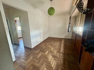 Venta de 2 ambientes en Belgrano R