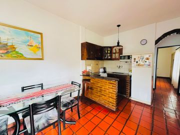 DUPLEX 4 AMB MAS CHALET 3 AMBIENTES EXCELENTE ZONA