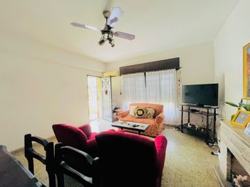 DUPLEX 4 AMB MAS CHALET 3 AMBIENTES EXCELENTE ZONA