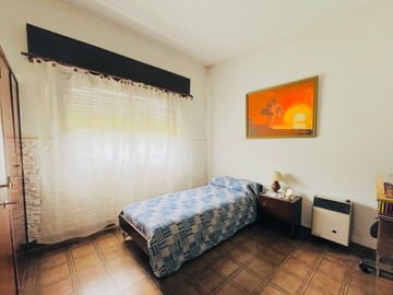 DUPLEX 4 AMB MAS CHALET 3 AMBIENTES EXCELENTE ZONA
