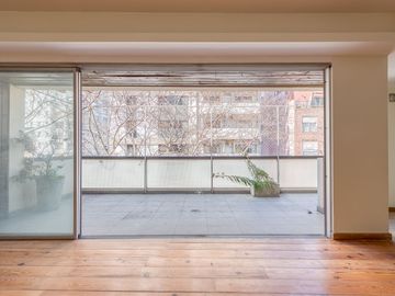 Venta 2 Ambs con Terraza y Cochera en Palermo