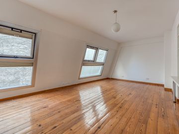 Venta 2 Ambs con Terraza y Cochera en Palermo