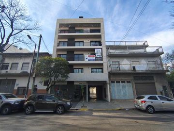 VENTA 2 AMBIENTES ESTRENAR BAÑO SUITE VESTIDOR