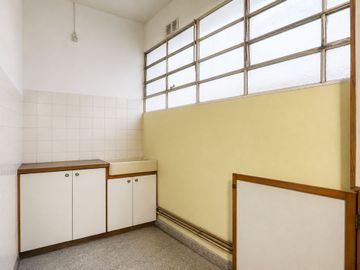 DEPÓSITO Ó LOCAL COMERCIAL 135 M2 CON SÓTANO