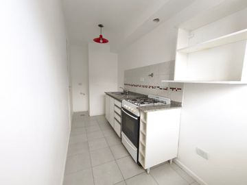 ALQUILER MONOAMBIENTE CON COCINA PARQUE CHACABUCO