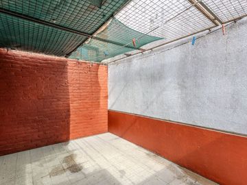 CASA DUPLEX 3 AMB EN VENTA CON PARRILLA POMPEYA