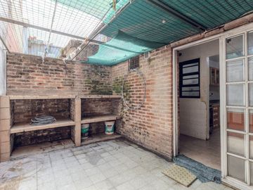 CASA DUPLEX 3 AMB EN VENTA CON PARRILLA POMPEYA