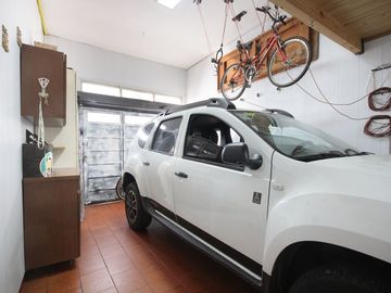 CASA EN VENTA LOTE PROPIO EXCELENTE ESTADO