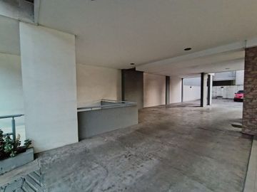 ALQUILER COCHERA DOBLE CUBIERTA  MORON CENTRO