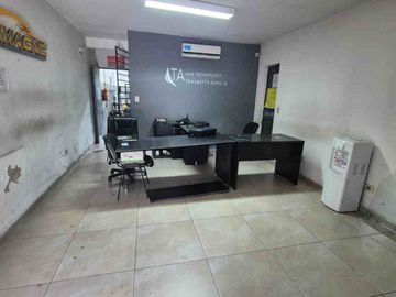 ALQUILER DE LOCAL EN FLORES