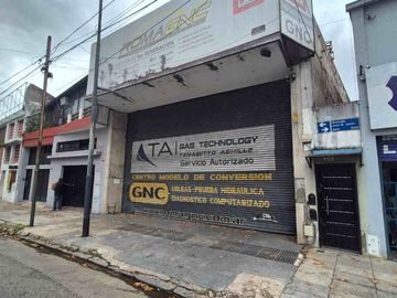 ALQUILER DE LOCAL EN FLORES