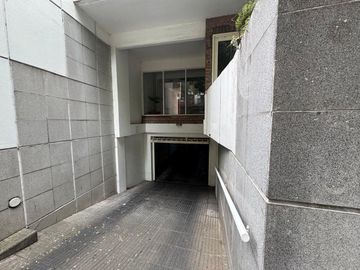 VENTA 2 COCHERAS en SAN ISIDRO