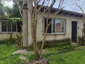 CASA VENTA 3 AMB COCHERA GRAN LOTE + DEPTO 3 AMB