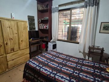 CASA VENTA 3 AMB COCHERA GRAN LOTE + DEPTO 3 AMB