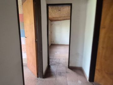 CASA VENTA 3 AMB COCHERA GRAN LOTE + DEPTO 3 AMB